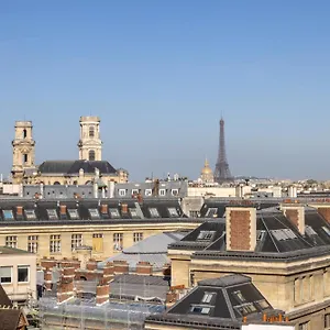 Saint Pierre 2*, Parigi Francia