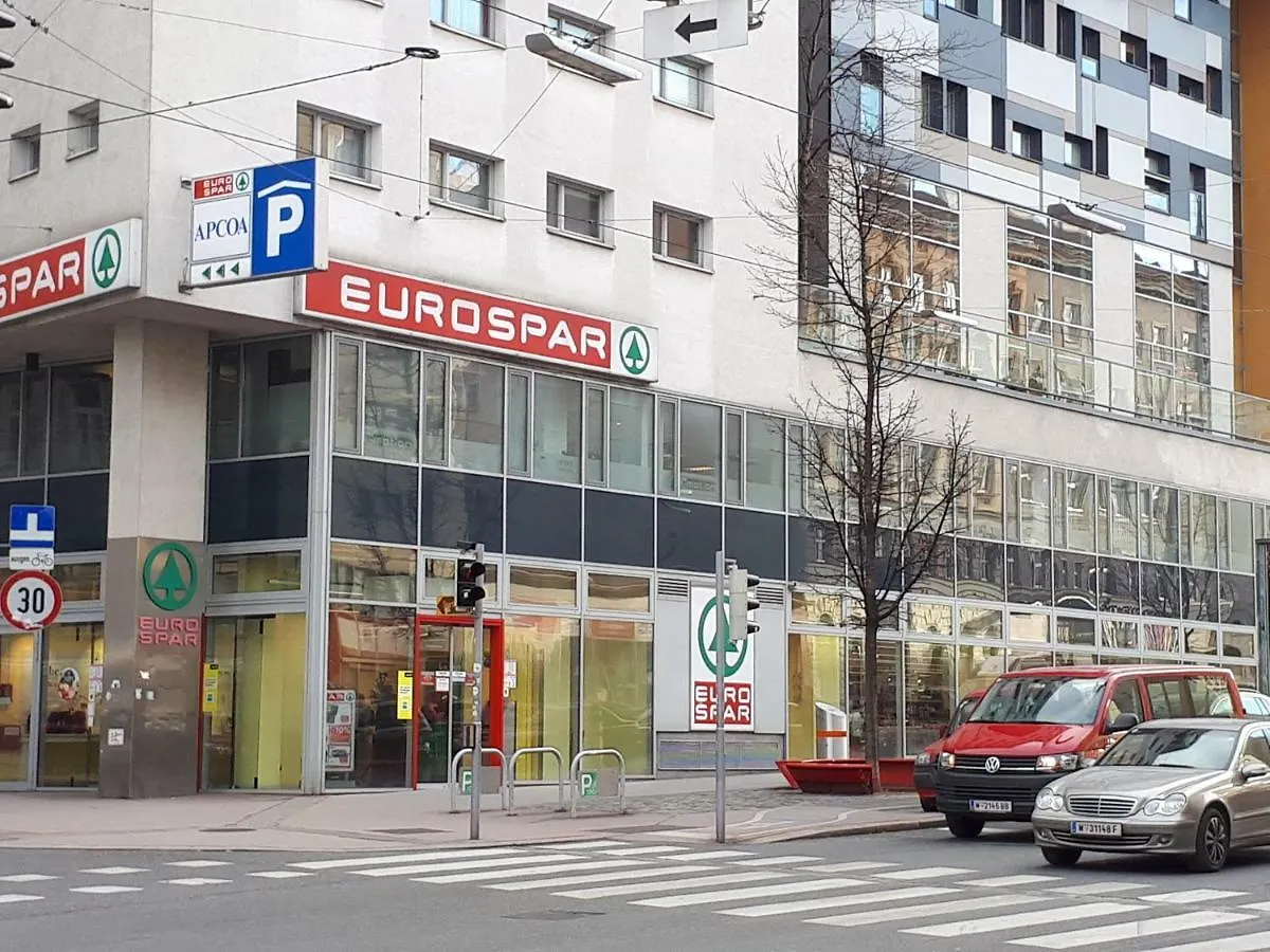 Beautiful Apartment Near The Centre Wien